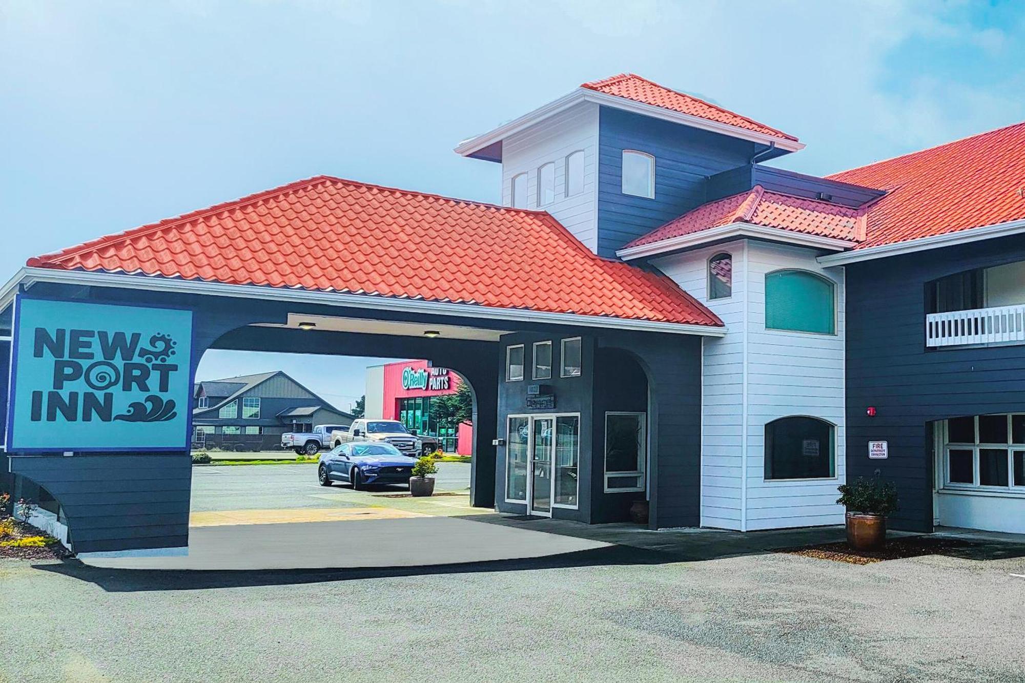 Newport Inn By Oyo - Hwy 101 エクステリア 写真