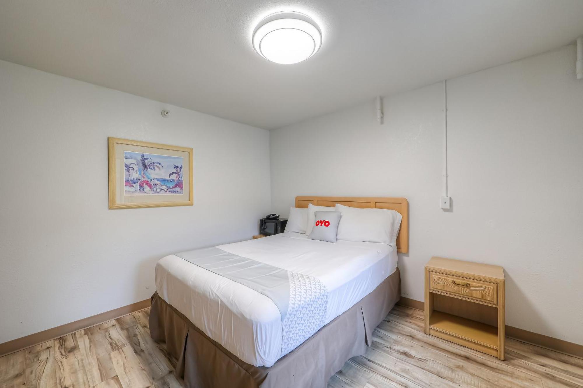 Newport Inn By Oyo - Hwy 101 エクステリア 写真