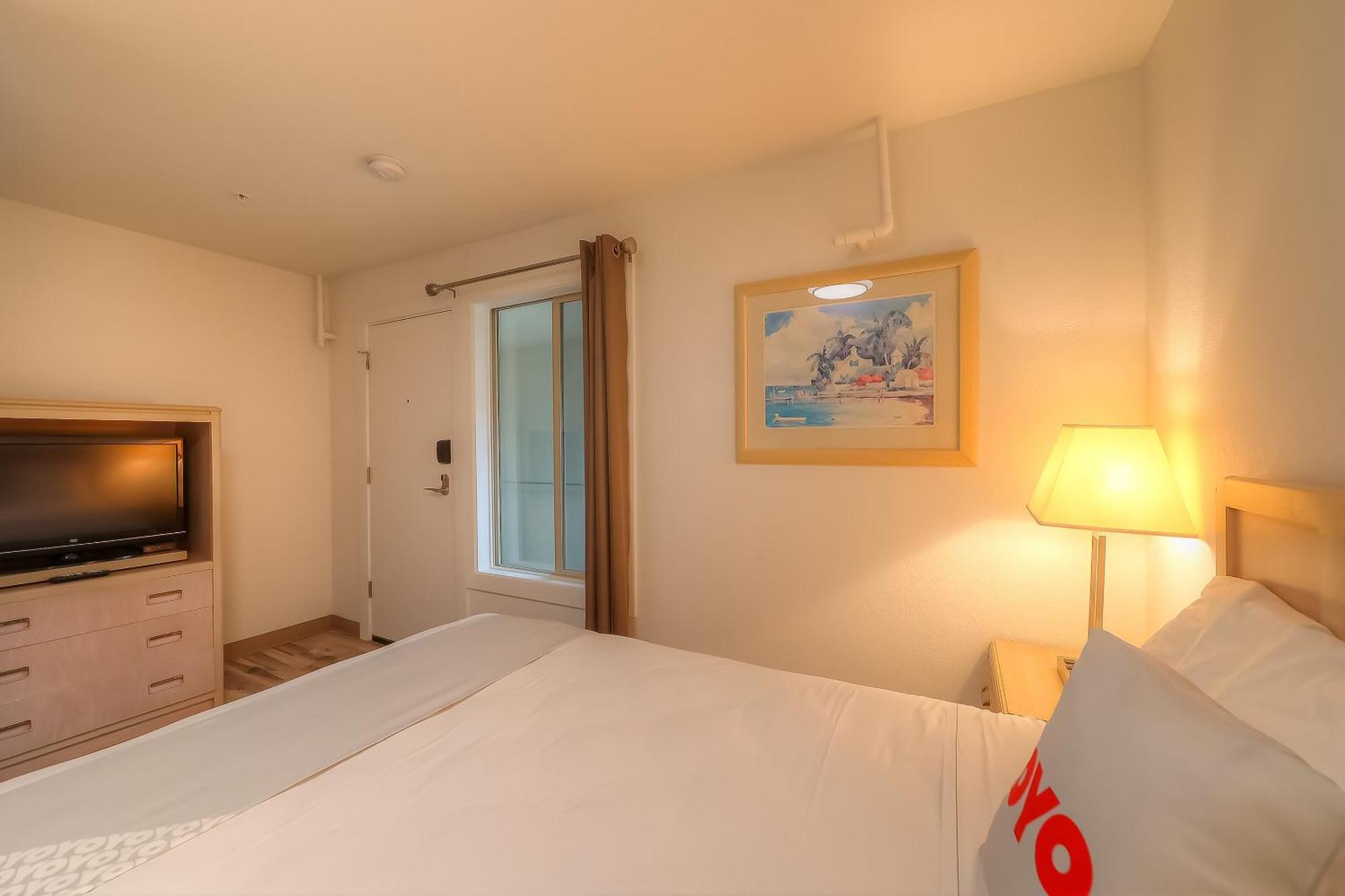 Newport Inn By Oyo - Hwy 101 エクステリア 写真